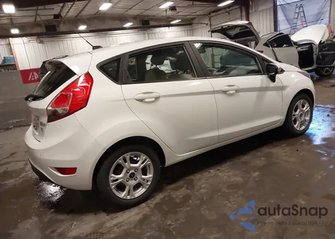 2016 Ford Fiesta Se z USA, uszkodzony, nr VIN 3FADP4EJ6GM104852